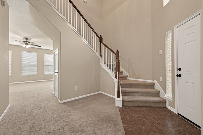Building Photo - 26339 Richwood Oaks Dr