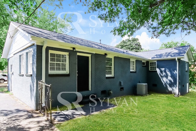 Building Photo - Lease today! No extra charge for contentme...