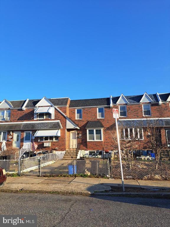Building Photo - 8757 Gillespie St