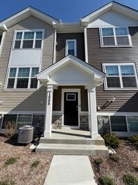 Building Photo - 1555 Sequoia Wy