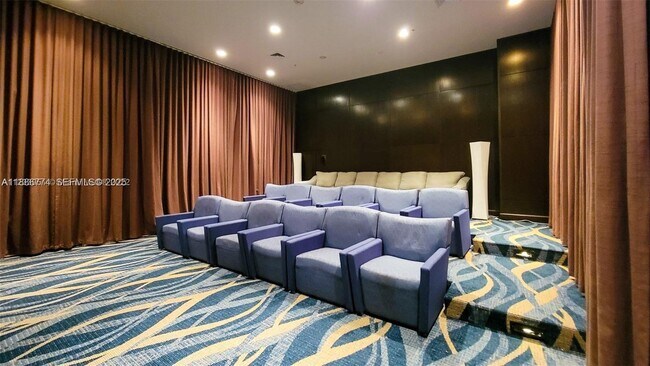 Building Photo - 2775 NE 187th St