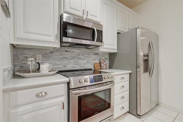 Building Photo - 5882 Pecan Chase