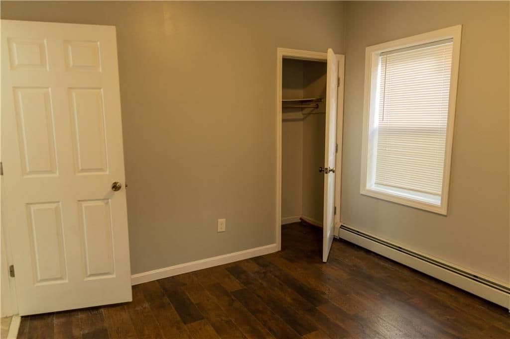 Building Photo - 287 Manton Ave