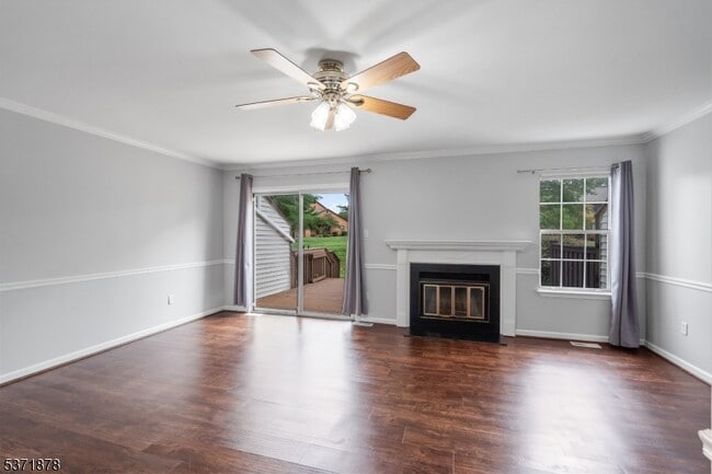 Building Photo - 73 Crickhollow Ct