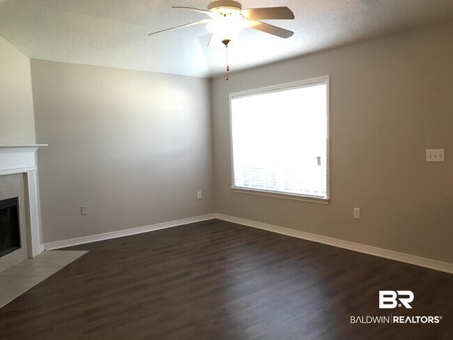 Building Photo - 25855 Argonne Dr