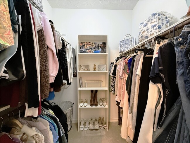 Building Photo - 1446 Sherwood Park Cir