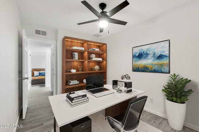 Building Photo - 3922 E Dahlia Dr