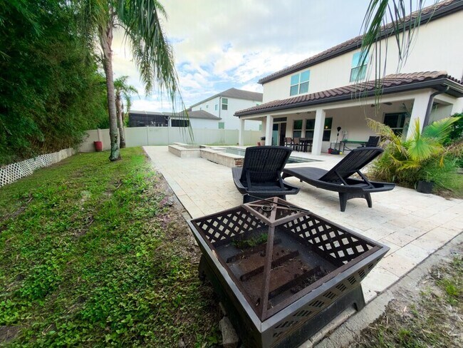 Building Photo - 14823 Golden Sunburst Ave