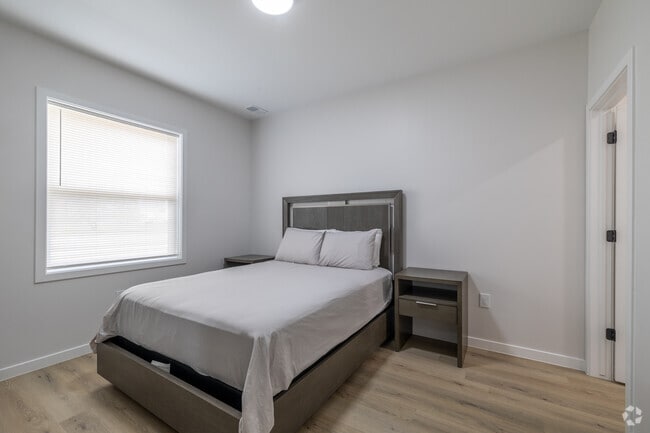 1BR, 1.5BA - 719SF - Bedroom - Warren Valley Apartments