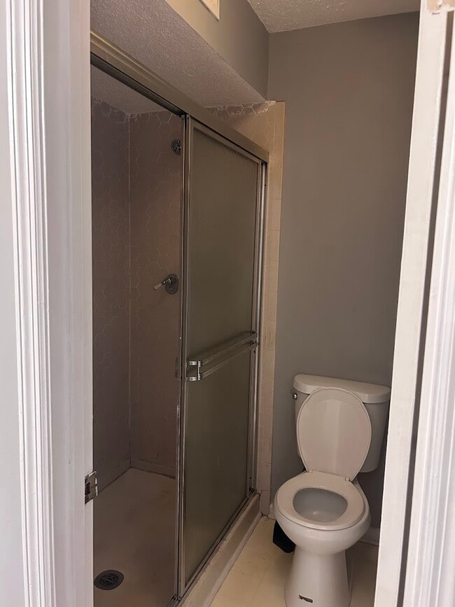 Building Photo - 2940 Parc Lorraine