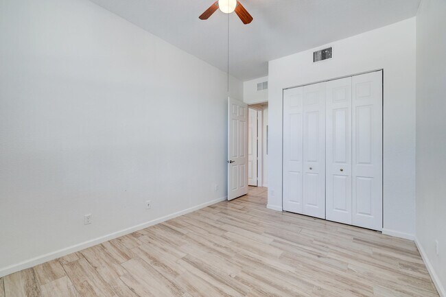 Building Photo - 10560 SW Stephanie Way