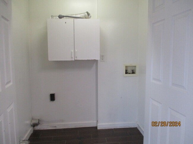 Building Photo - 1007 Michigan St