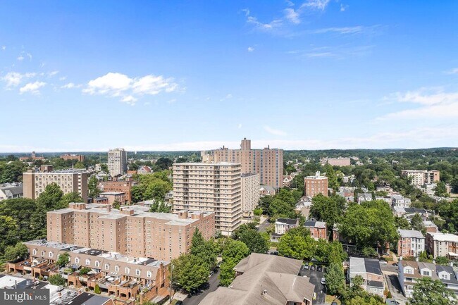 Building Photo - 1301 N Harrison St