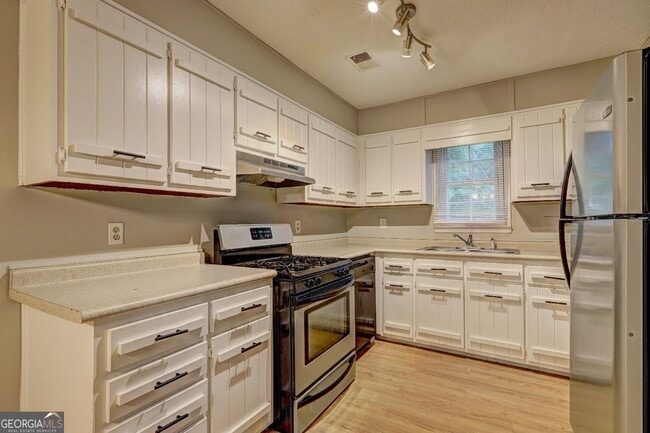 Building Photo - 2389 Old Rex Morrow Rd