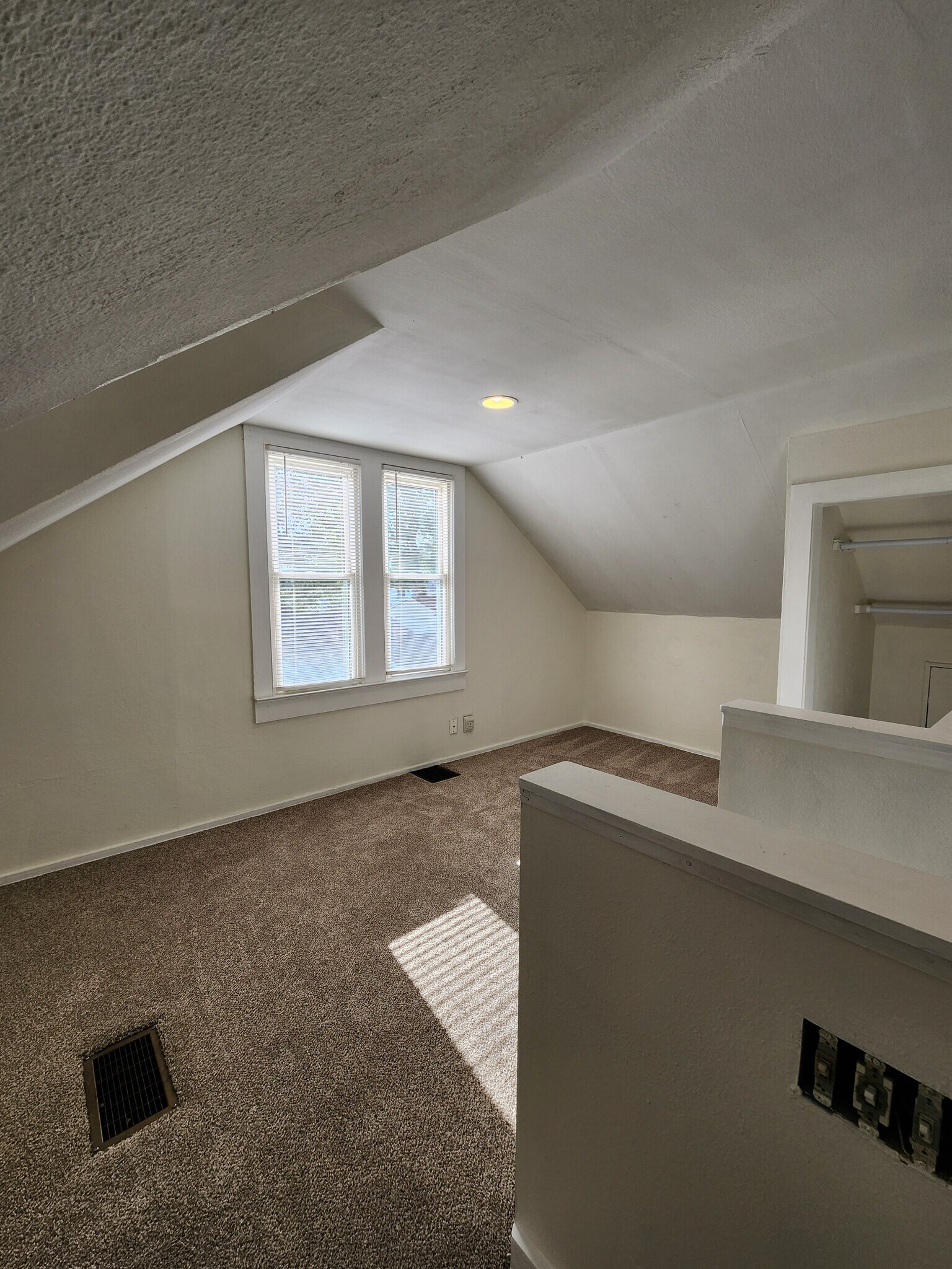 Building Photo - 1126 28th St