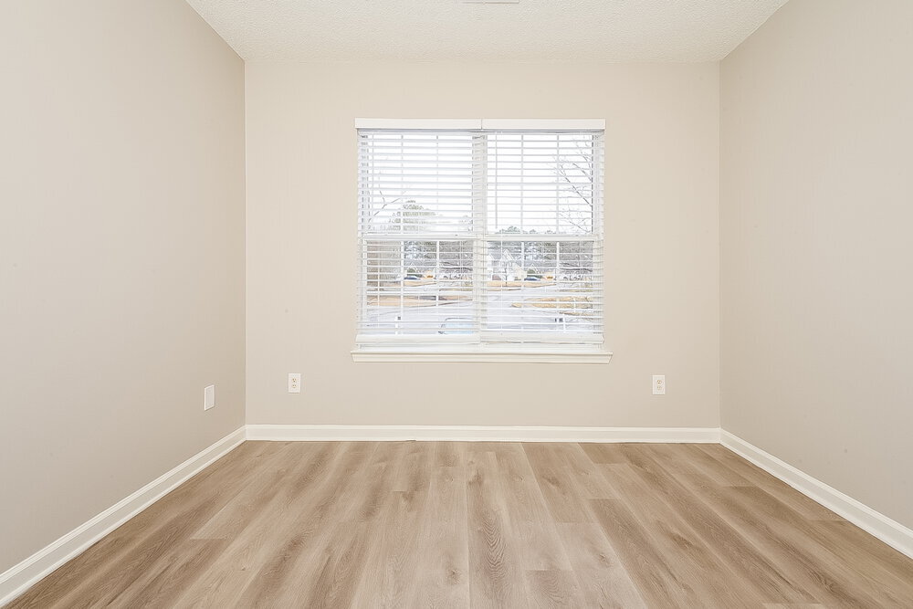 Building Photo - 545 Wyntuck Dr