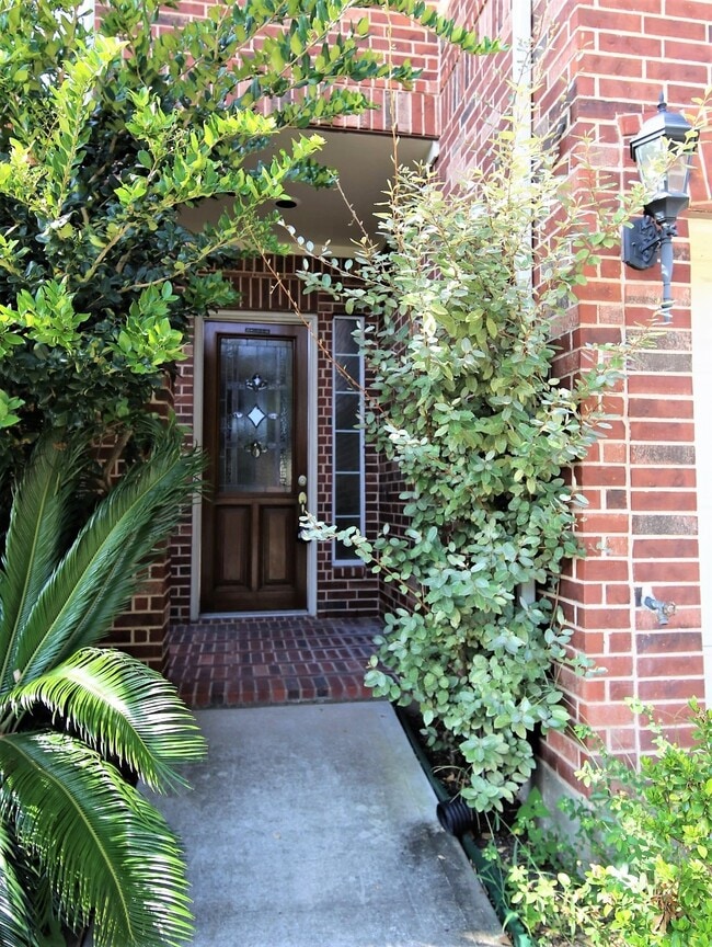 Building Photo - 13315 Olive Trce
