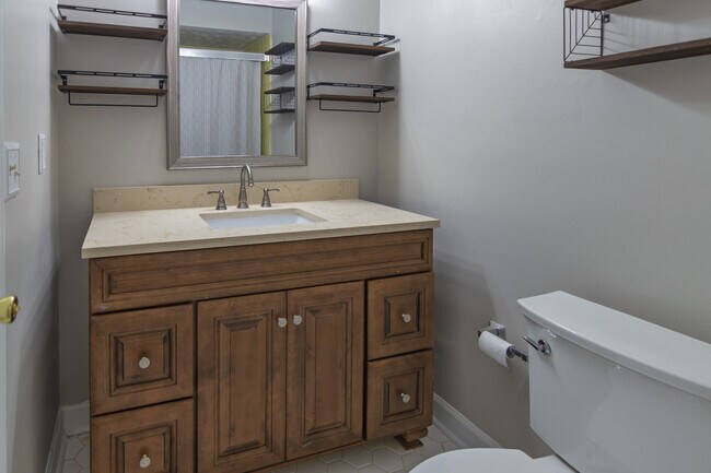 Building Photo - 1026 Denney Rd