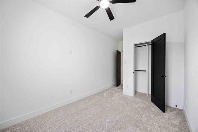 Building Photo - 4125 Shelby Cir