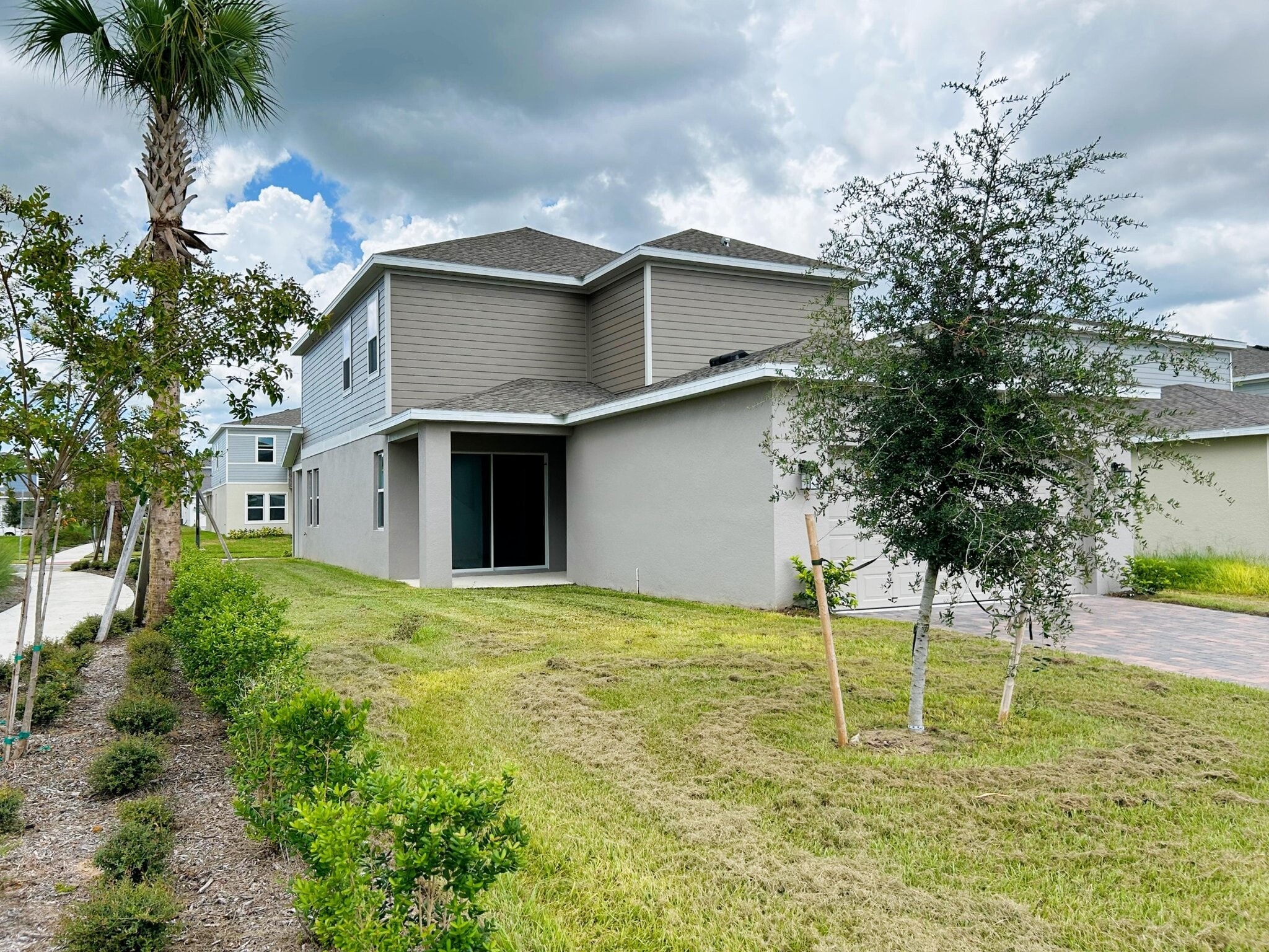 Building Photo - 2147 Sweet Honey Ln