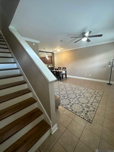 Building Photo - 10600 Lakes Blvd
