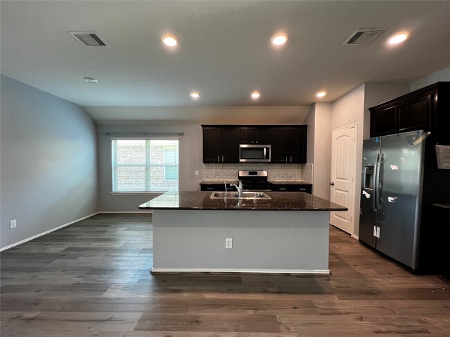 Building Photo - 20718 Laurel Rain Ct