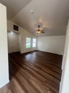 Building Photo - 3 Bed 2 Bath in Nampa!