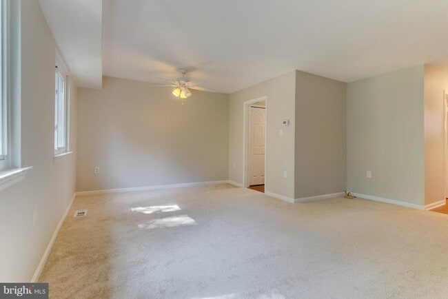 Building Photo - 6047 Bonnie Bern Ct