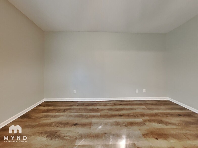 Building Photo - 523 Rockvale Ct