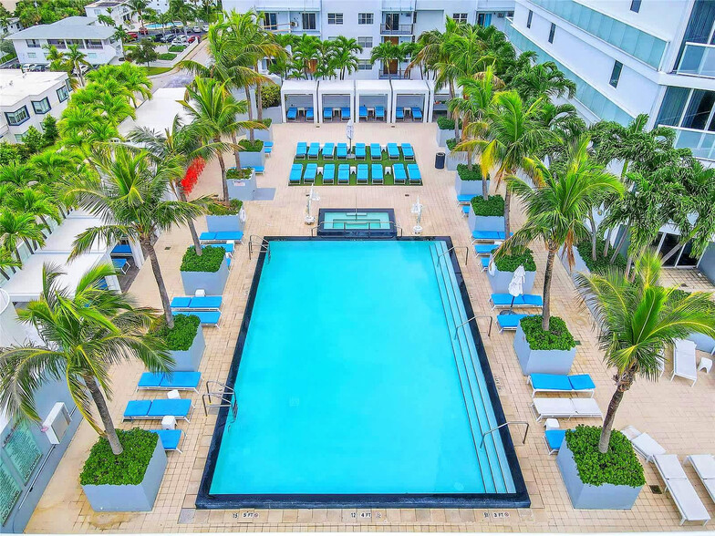 Building Photo - 3101 Bayshore Dr