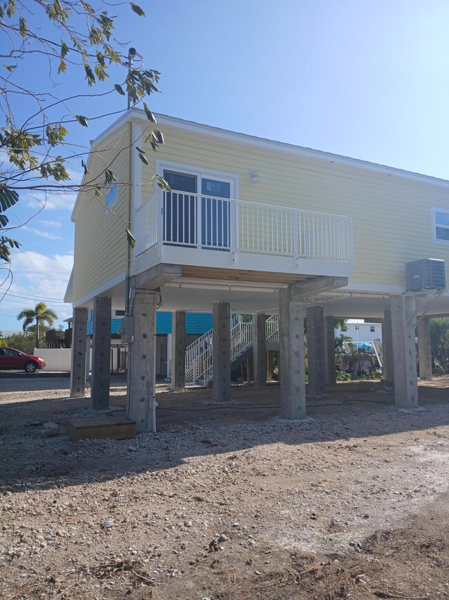 Building Photo - 3930 Gordon Rd