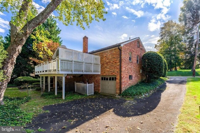 Building Photo - 3867 Chesterbrook Rd