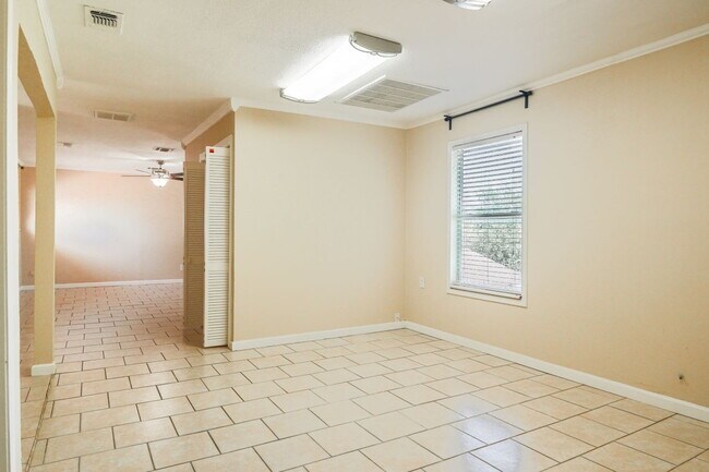 Building Photo - 24306 Romin Dr