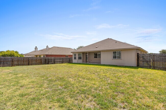 Building Photo - 6533 Crystal Ct