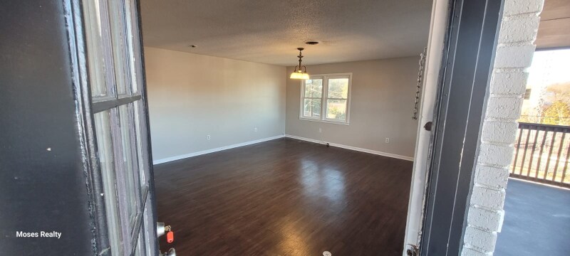 Building Photo - 1603 N Main St