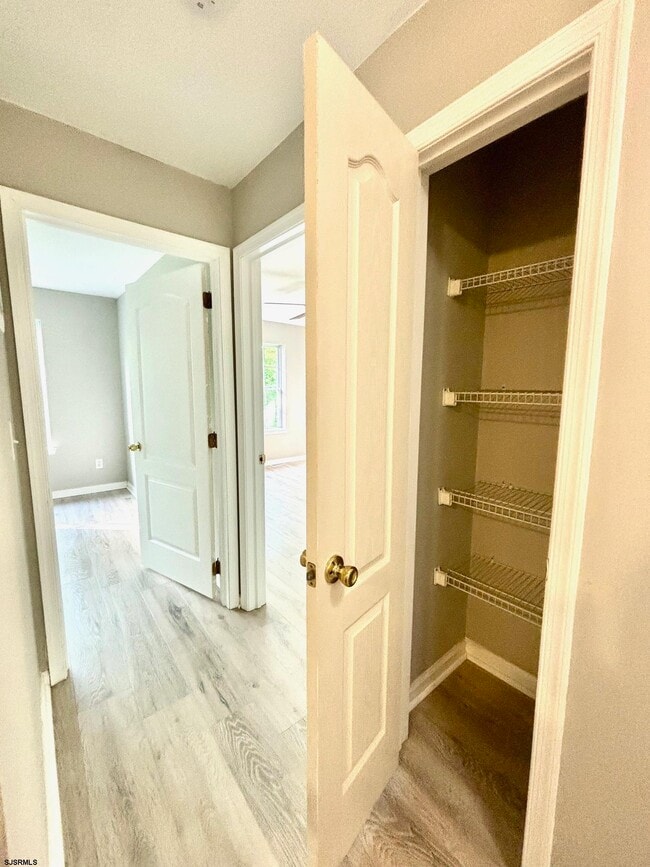 Building Photo - 27 Oyster Bay