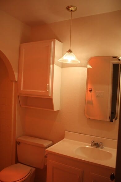 Building Photo - 5006 Green Oaks Dr