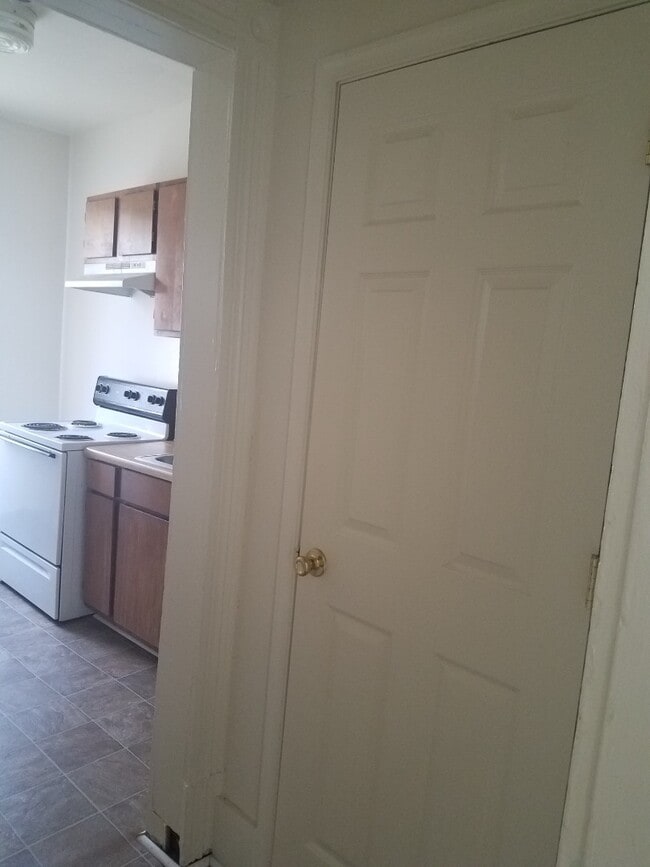 Building Photo - 616 Harrison St