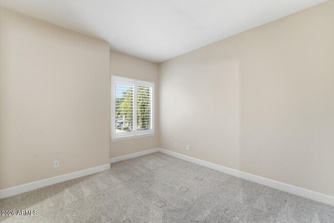 Building Photo - 9600 N 96th St