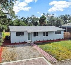 Building Photo - 4960 SW 28th Terrace