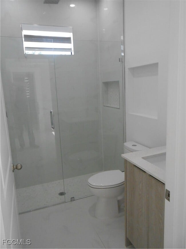 Building Photo - 6033 Kumquat Cir