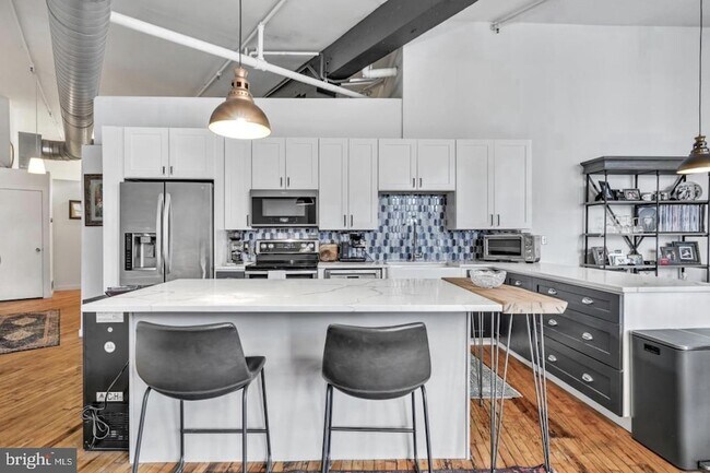 Building Photo - 428-40 N 13th St