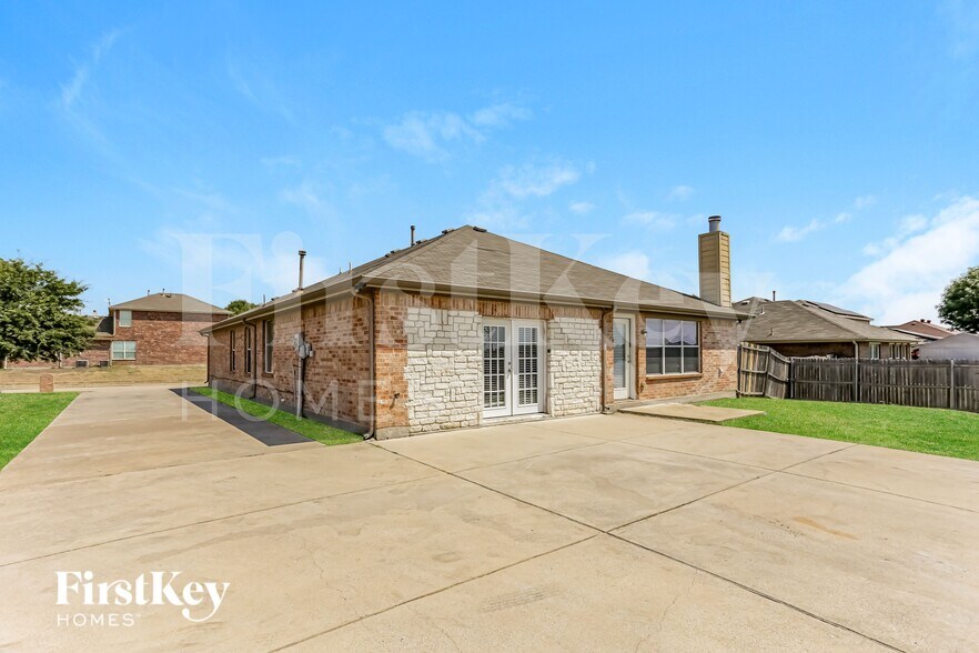 Building Photo - 1422 Waldrop Dr