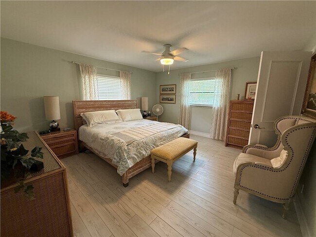 Building Photo - 400 18th St