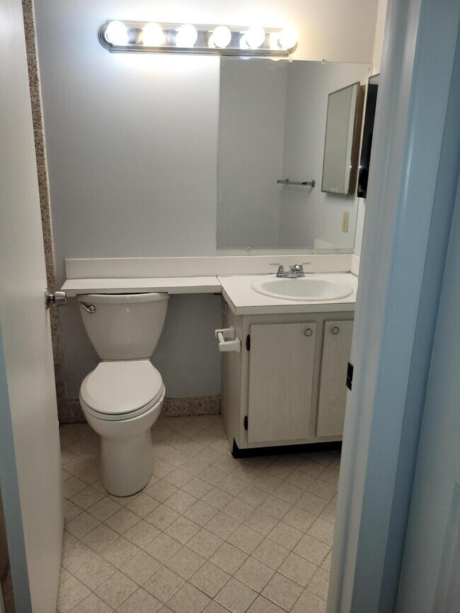 Building Photo - 5993 La Pinata Blvd