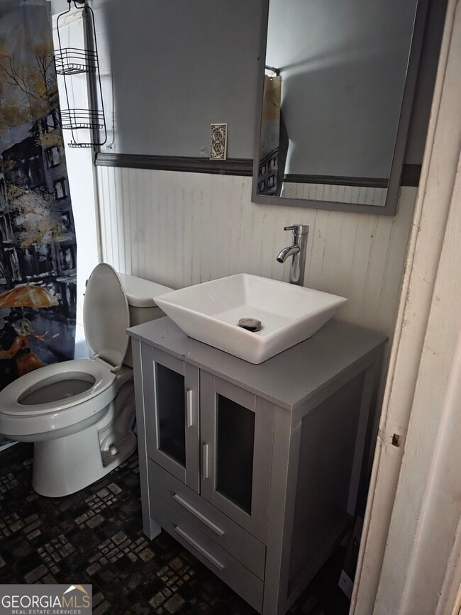 Building Photo - 419 Chamlee Dr