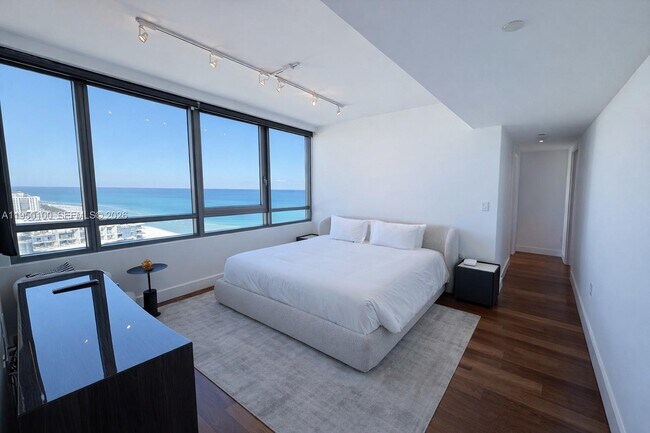 Building Photo - 101 20th St