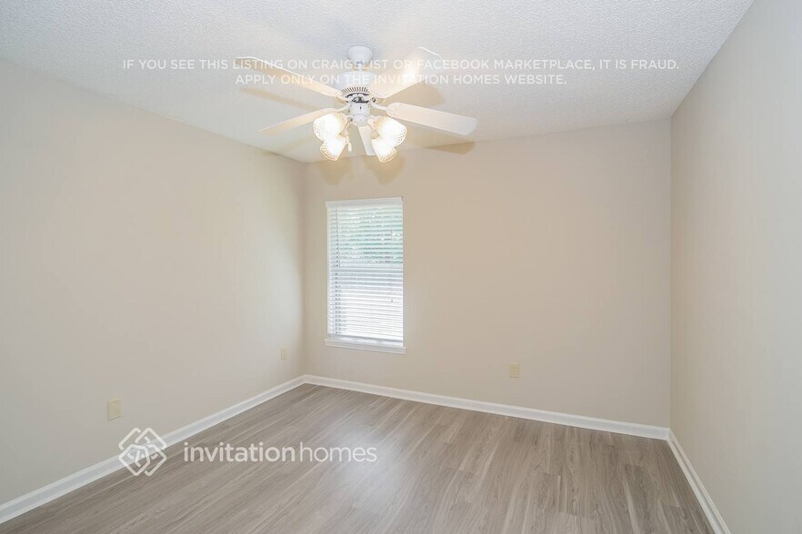 Building Photo - 11952 Collins Creek Dr
