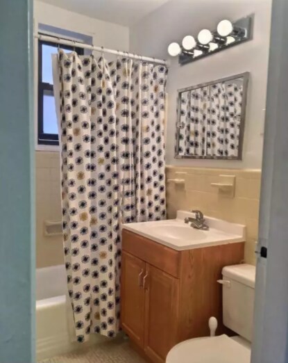 Bathroom - 5112 MacArthur Blvd NW