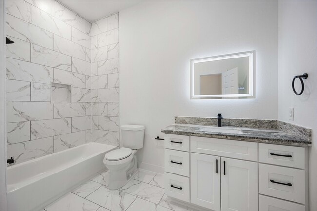 Building Photo - 3110 Evella St